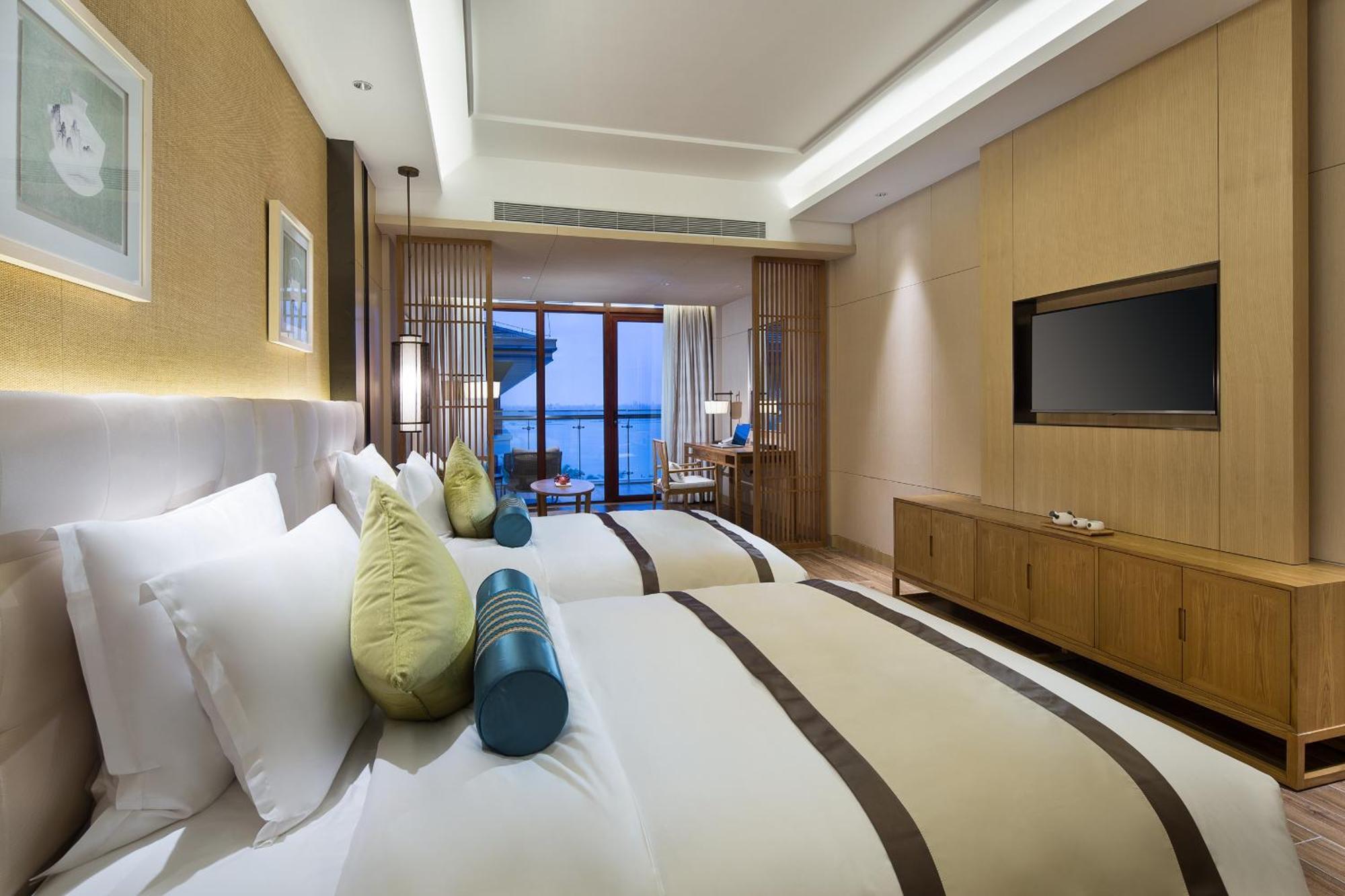 Wyndham Grand Plaza Royale Wenchang Exterior photo